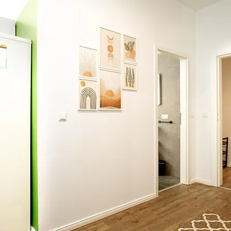 Apartment Blue Chili 32 - Stadtwohnung Fuer 3 Modern Zentral Karlshorst Wlan Berlin