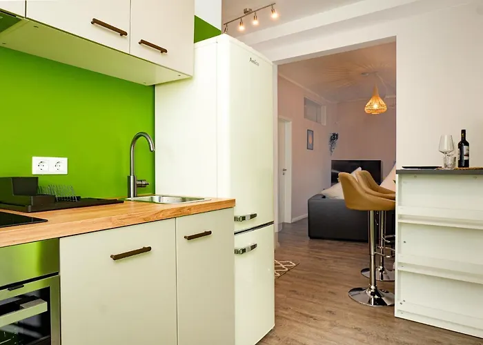 Apartment Blue Chili 32 - Stadtwohnung Für 3 Modern Zentral Karlshorst Wlan Berlin