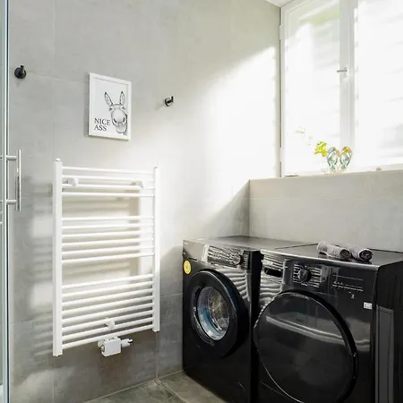 Apartmán Blue Chili 32 - Stadtwohnung Fuer 3 Modern Zentral Karlshorst Wlan *