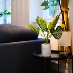 Appartement Blue Chili 32 - Stadtwohnung Fuer 3 Modern Zentral Karlshorst Wlan