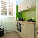 Apartmán Blue Chili 32 - Stadtwohnung Fuer 3 Modern Zentral Karlshorst Wlan *